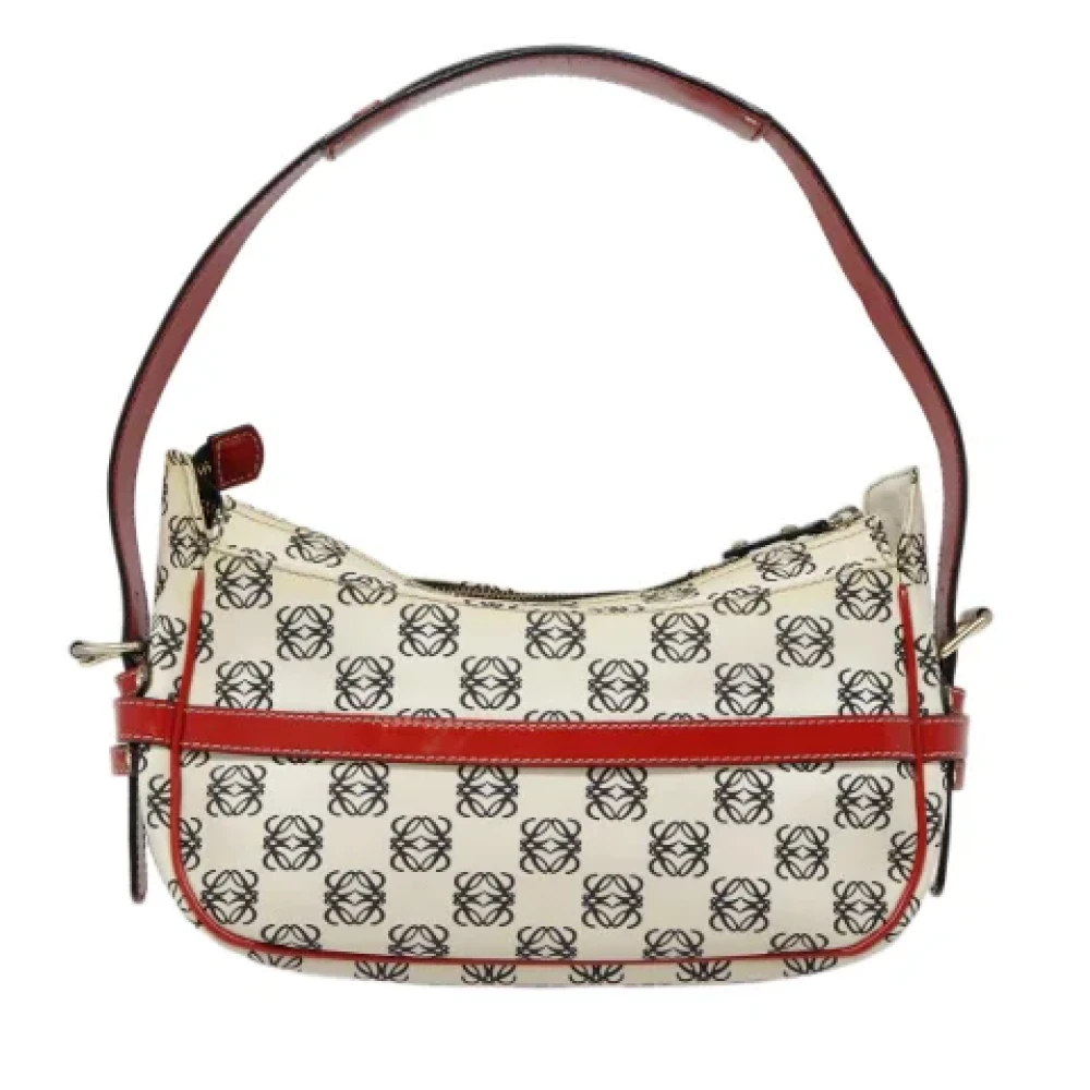 Loewe Pre-owned Leather shoulder-bags Red Dames