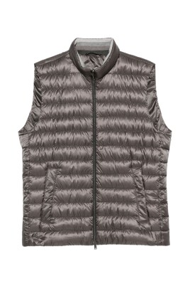 quilted-grey-sleeveless-high-neck-jacket