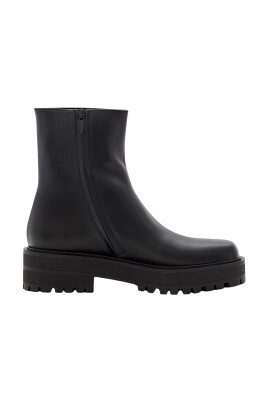 elegant-flat-ankle-boots
