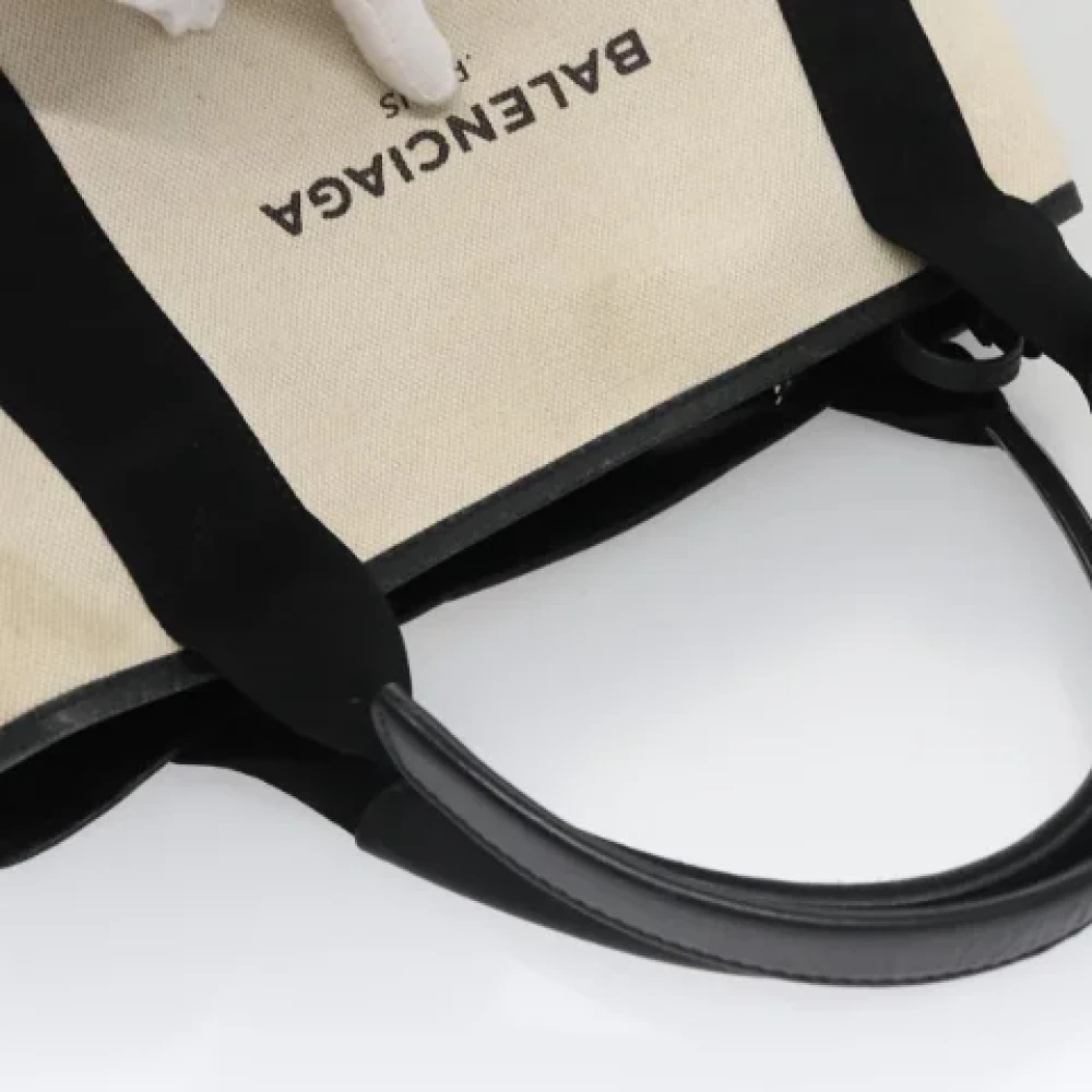 Balenciaga Vintage Pre-owned Canvas handbags White Dames