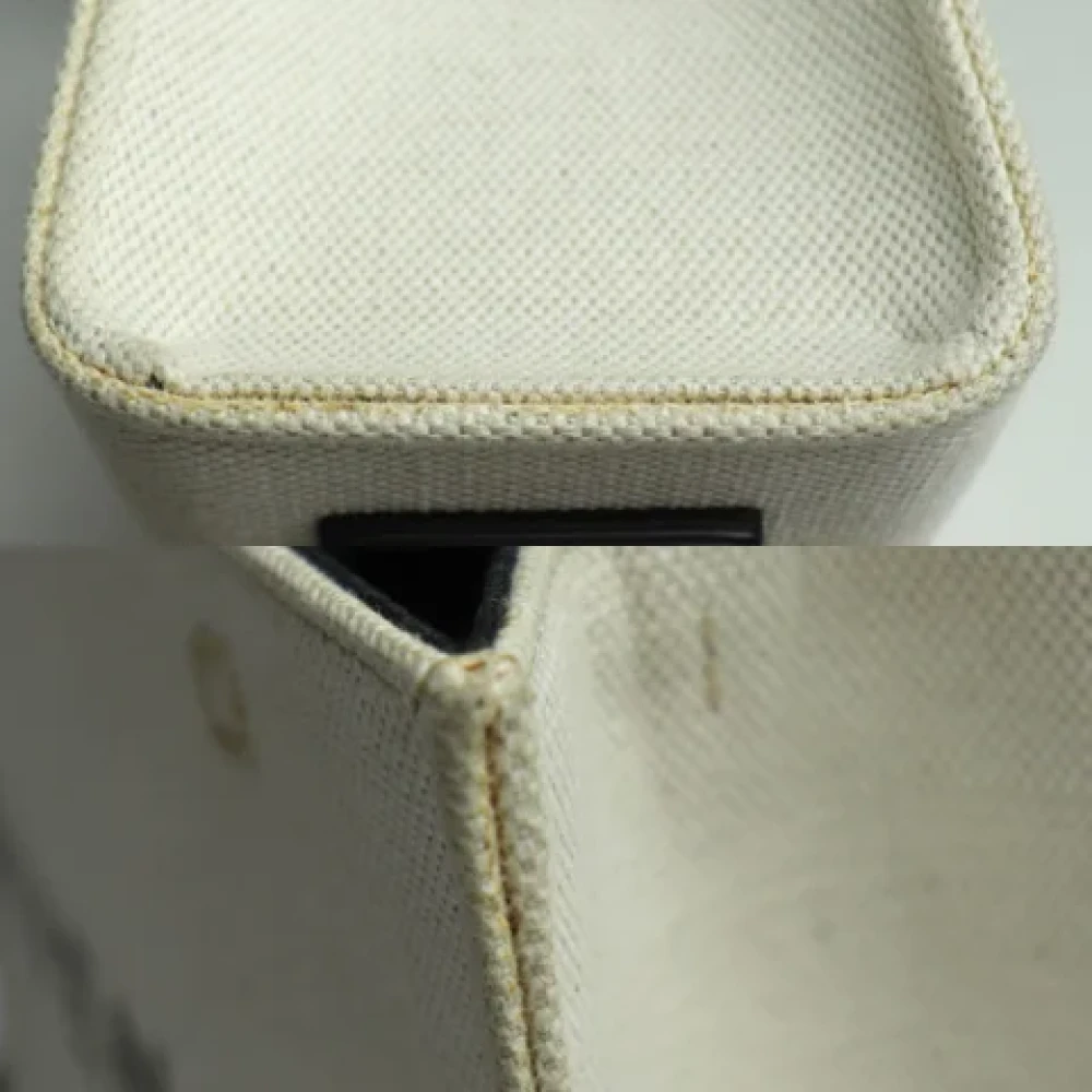 Givenchy Pre-owned Leather handbags Beige Dames
