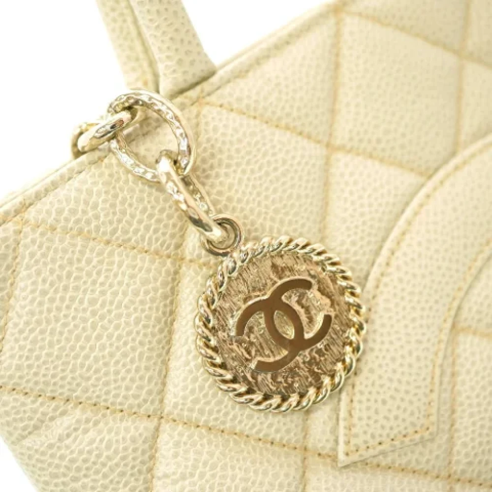 Chanel Vintage Pre-owned Leather totes Beige Dames