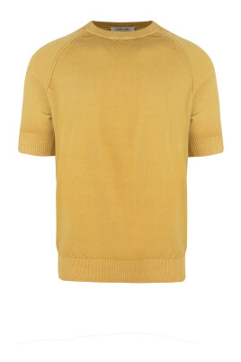 yellow-t-shirts-and-polos