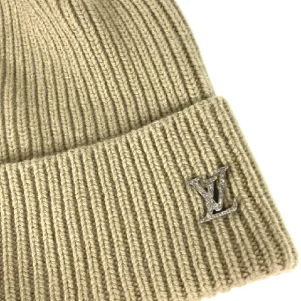 Louis Vuitton Vintage Pre-owned Cashmere hats Beige Dames