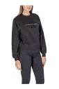 pull-en-coton-noir-classique
