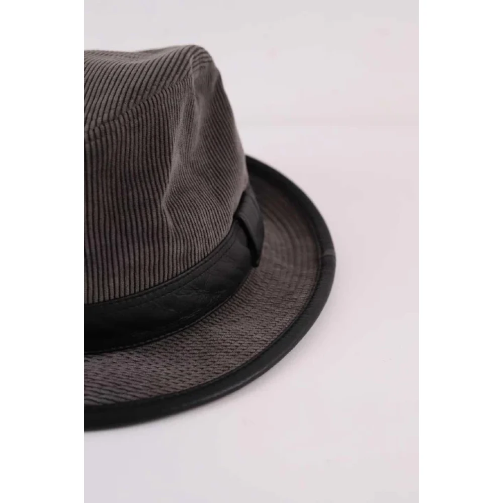 Hermès Vintage Pre-owned Polyester hats Gray Dames