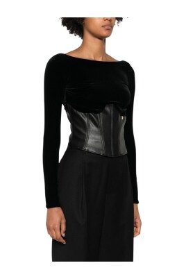 pull-noir-nero-aw25