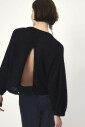 zwarte-alpaca-pullover-met-open-rug