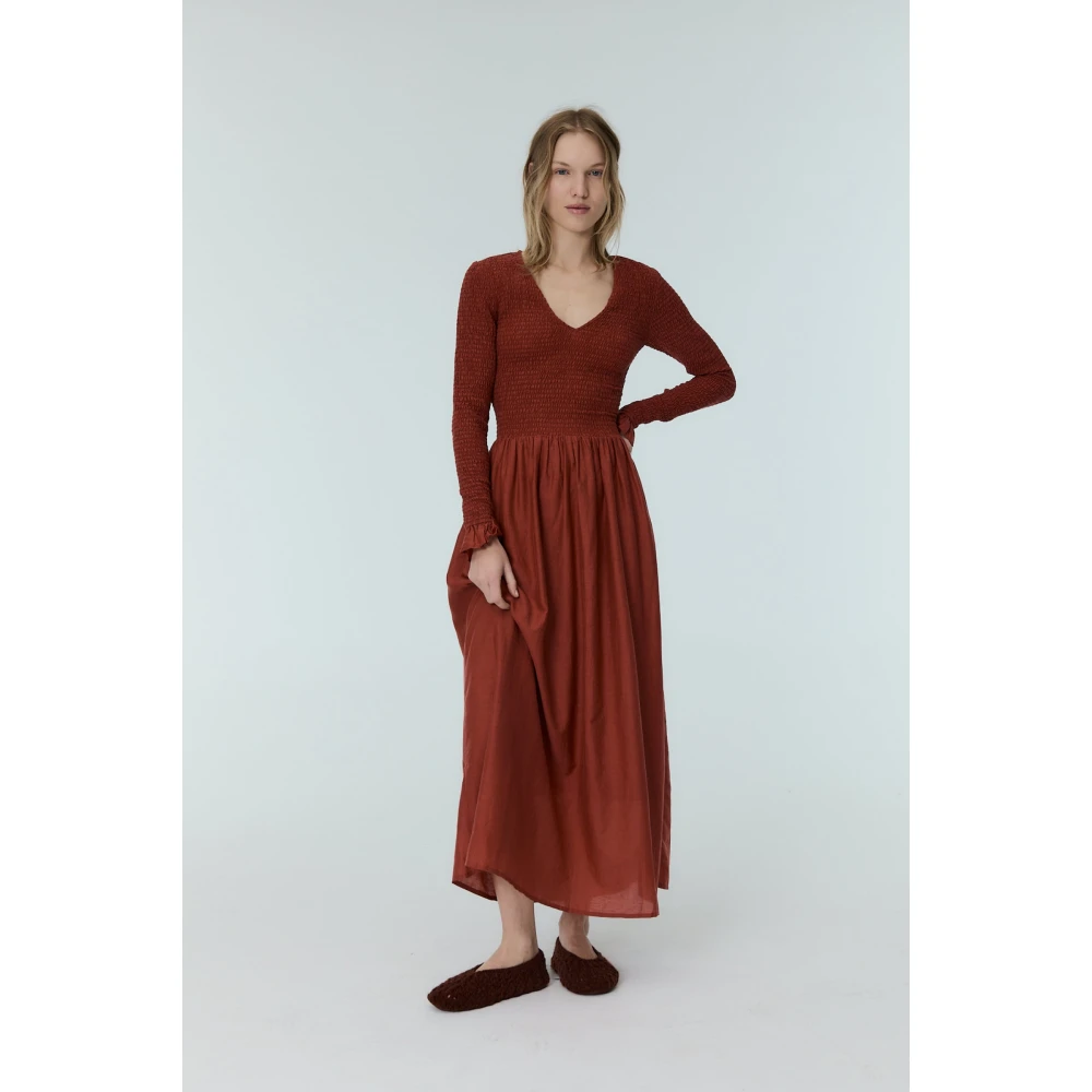 The New Society Ruby Dusk Lange V-hals Jurk Red Dames