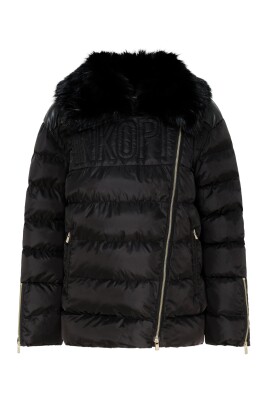 black-puffer-jacket-with-fur-collar