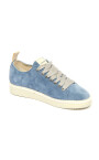 chaussure-en-daim-bleu-clair-fabriquee-en-italie