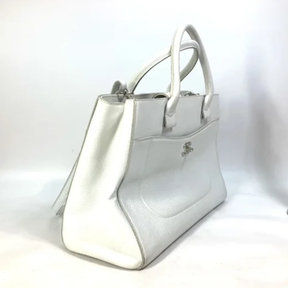 Chanel Vintage Pre-owned Leather chanel-bags White Dames