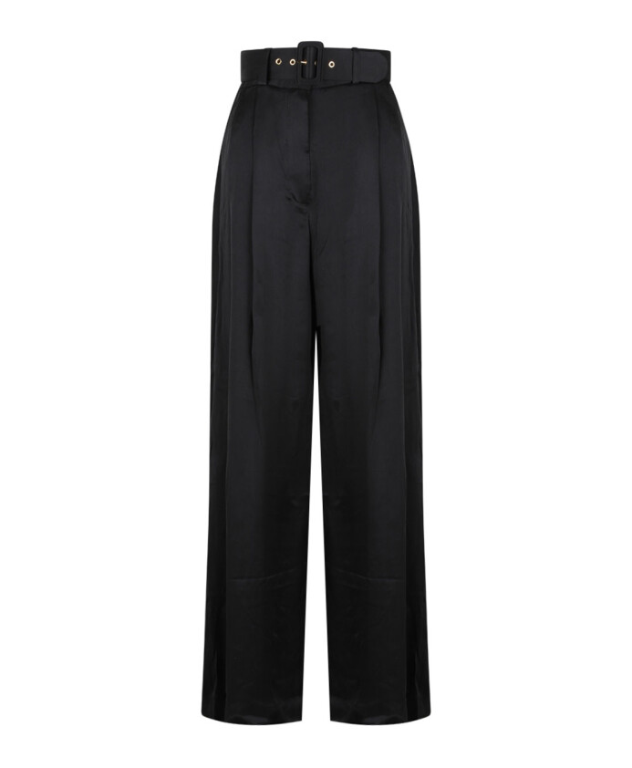 black-tuck-pants-with-wide-hem