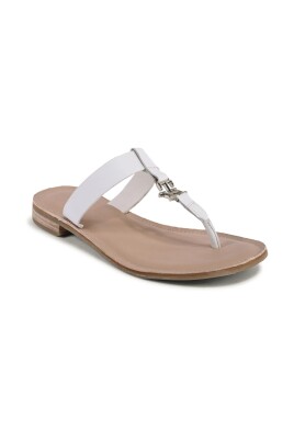 white-leather-thong-sandals