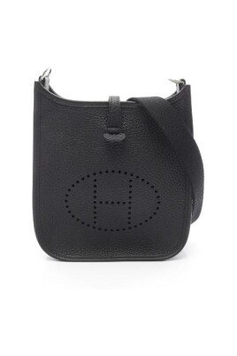 pre-owned-leather-shoulder-bags