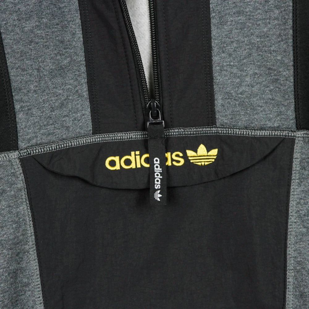 Adidas Donkergrijze Turtleneck Sweatshirt voor Mannen Gray Heren