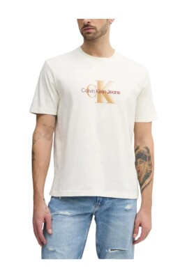 beige-logo-t-shirt