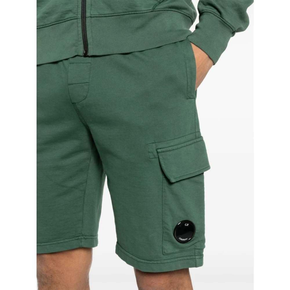C.P. Company Groene Shorts met Iconische Lens Detail Green Heren