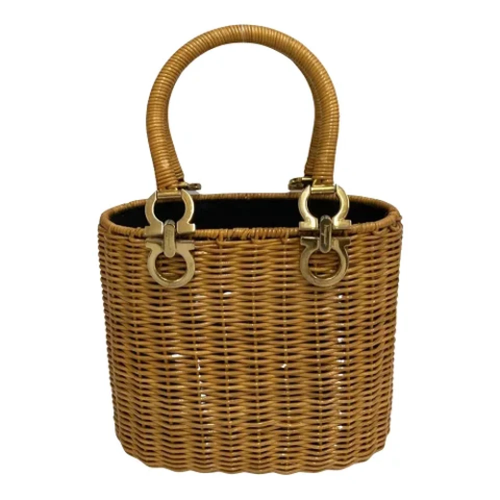 Salvatore Ferragamo Pre-owned Leather totes Beige Dames