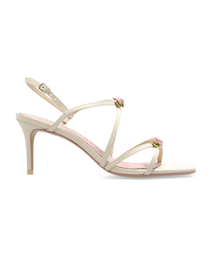 rosette-met-hak-sandalen
