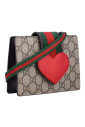 handtas-met-hartdetail