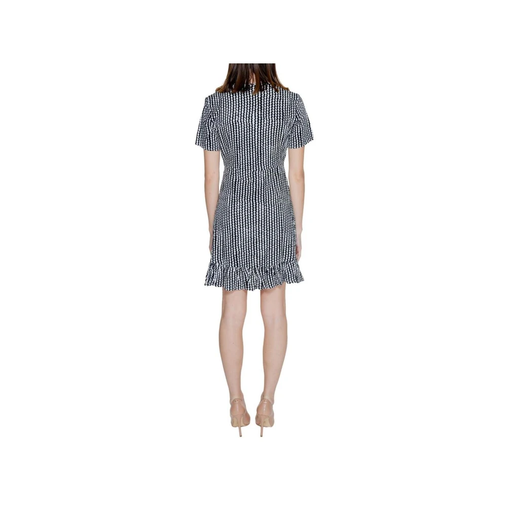 Only Zwarte Viscose Jurk Korte Mouwen Black Dames