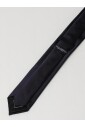 cravate-bleue-en-soie-accessoire-classique