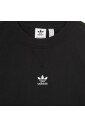 crewneck-sweatshirt-loungewear-essential