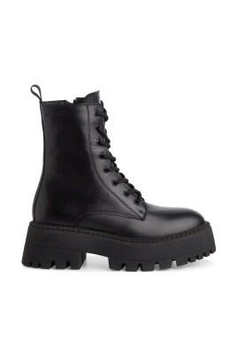 bottines-noires-en-dentelle-pour-femmes