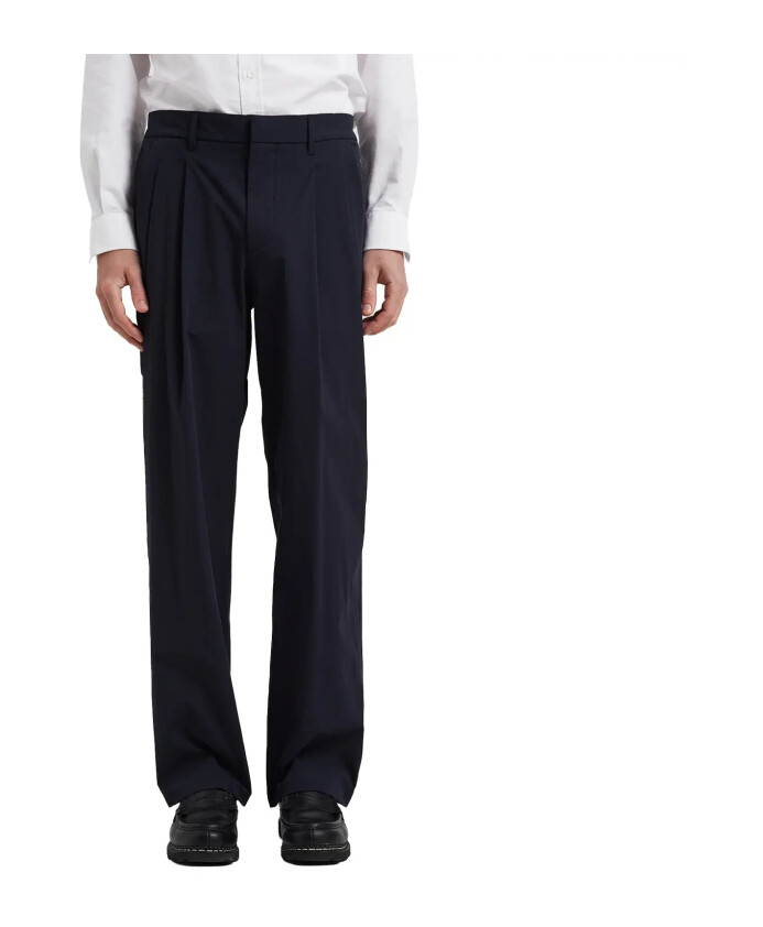 pantalon-leger-de-voyage-bleu-fonce