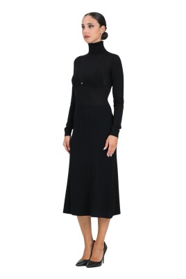 robe-midi-en-tricot-noir-slim-fit