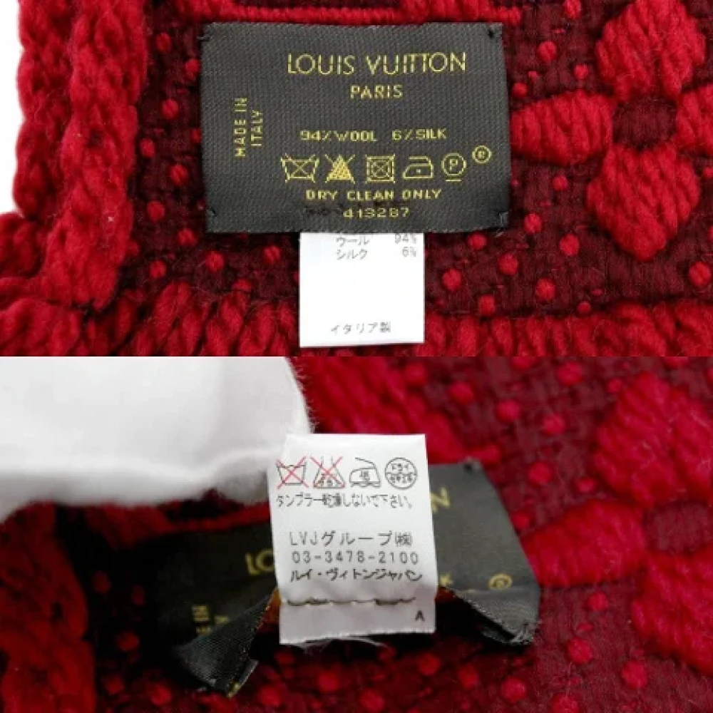 Louis Vuitton Vintage Pre-owned Fabric scarves Red Dames