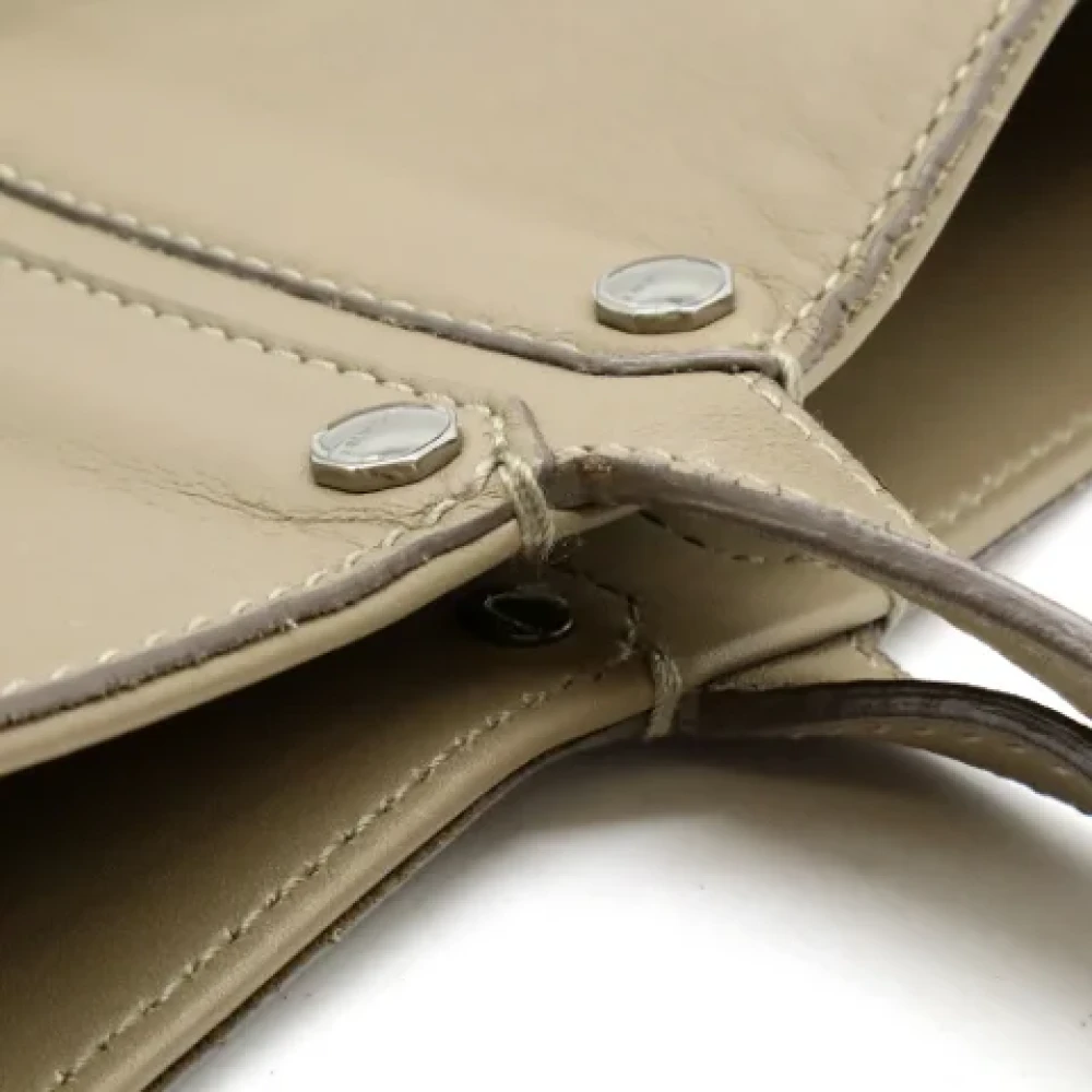 Bvlgari Vintage Pre-owned Leather shoulder-bags Gray Dames