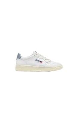 baskets-basses-en-cuir-blanc