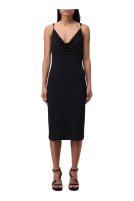 robe-midi-noire-elegante