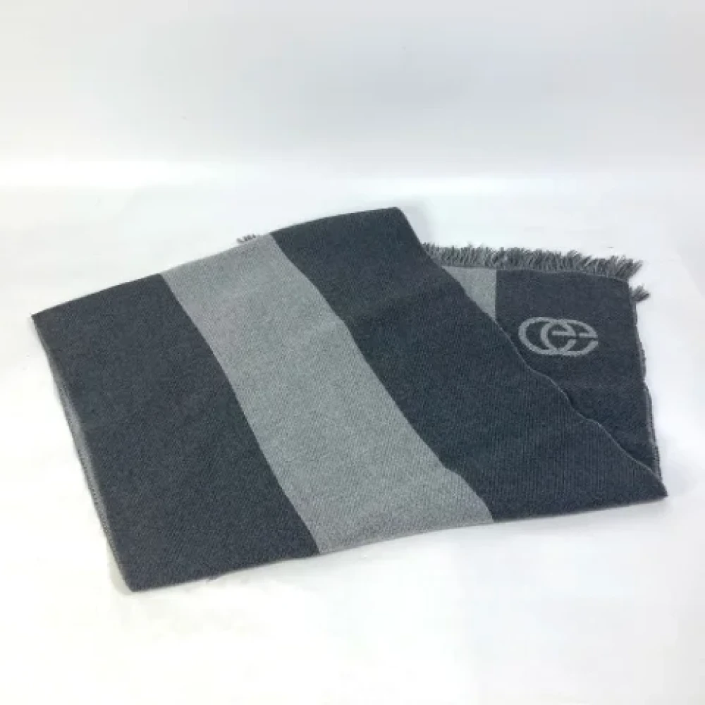 Gucci Vintage Pre-owned Fabric scarves Gray Dames