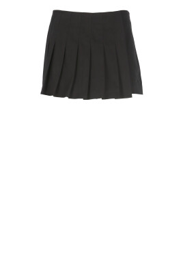 shorts-noirs-en-coton-avec-fermeture-eclair-laterale