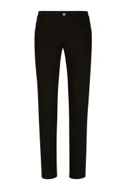 Slim-fit jeans