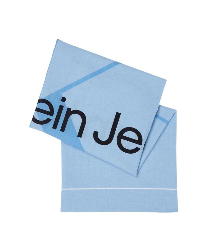 echarpe-en-coton-bleu-avec-design-de-logo