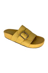 Żółta skórzana sandał z regulowanym paskiem