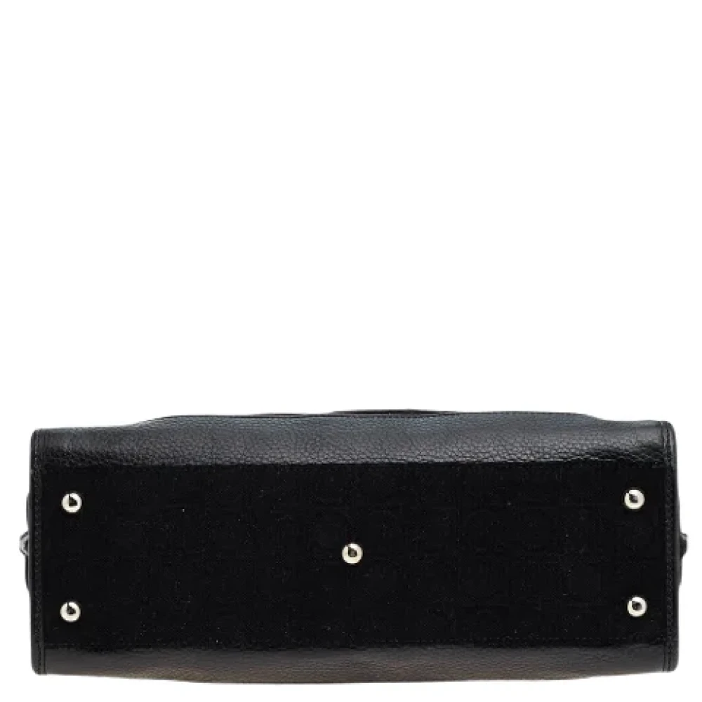 Salvatore Ferragamo Pre-owned Leather handbags Black Dames