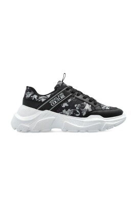 sneakers-noires-pour-un-look-elegant