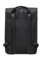 sac-a-dos-noir-avec-fermeture-a-mousqueton