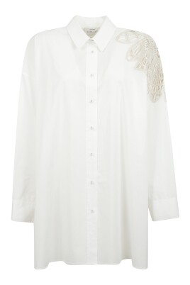 oversized-poplin-shirt-with-floral-embroidery