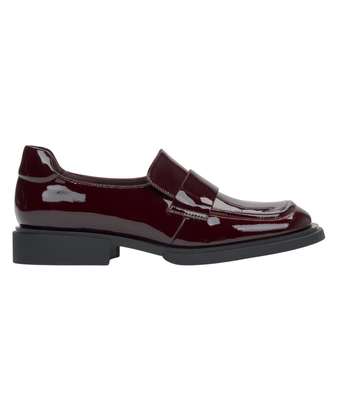 burgundy-loafers