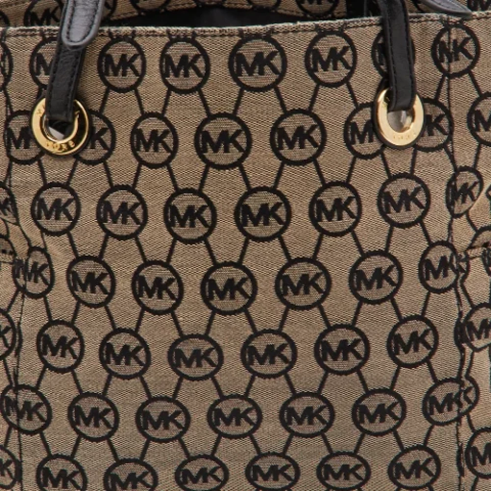Michael Kors Pre-owned Canvas totes Beige Dames
