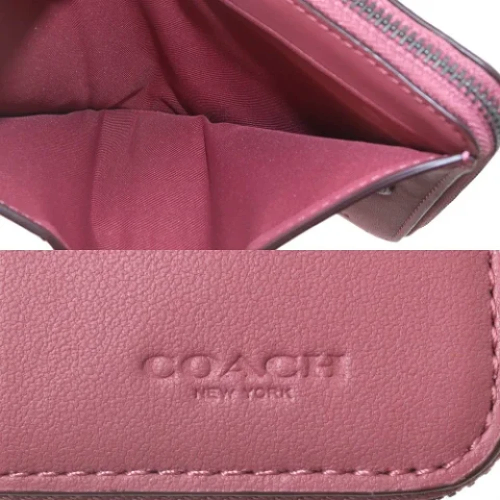 Coach Pre-owned Canvas wallets Pink Dames
