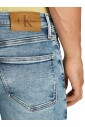 slim-fit-stretch-jeans