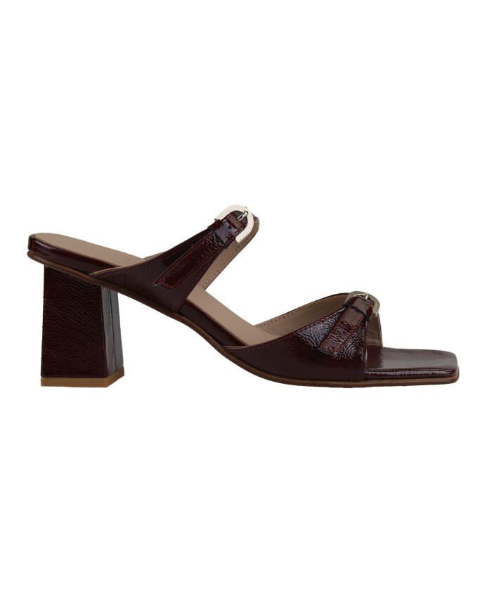 dani-sandal