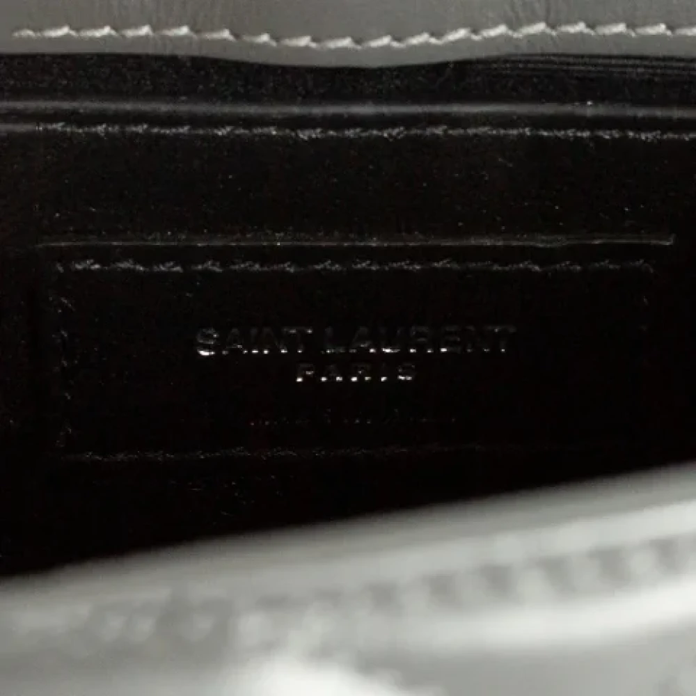 Yves Saint Laurent Vintage Pre-owned Leather shoulder-bags Gray Dames